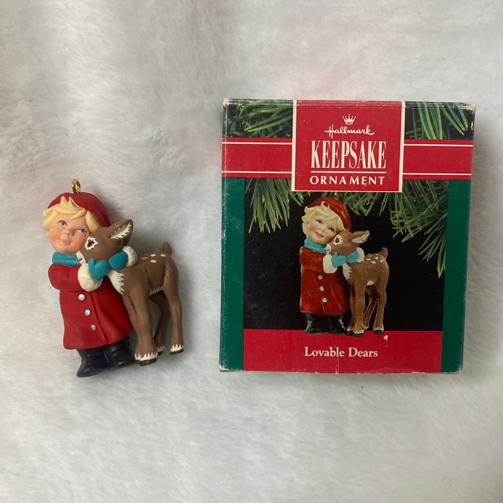 Hallmark Keepsake 1990 ‘Lovable Dears’ Ornament